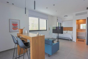 Luxury Studio Beach Flat 16